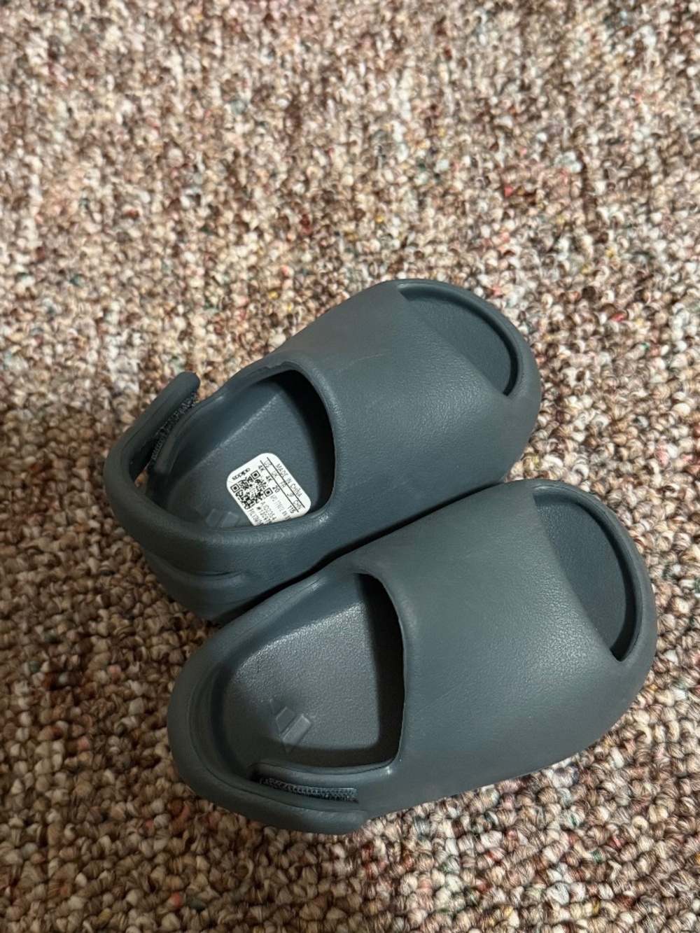 Yeezy Slide